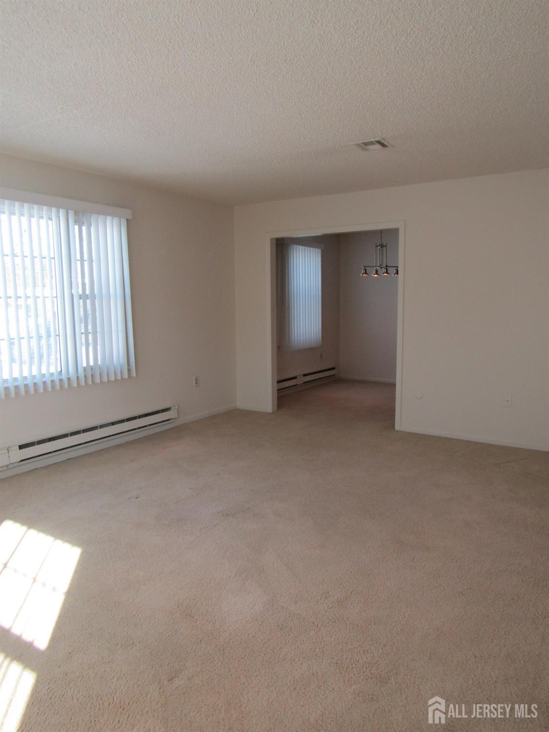 538 Sutton Way Monroe NJ 08831