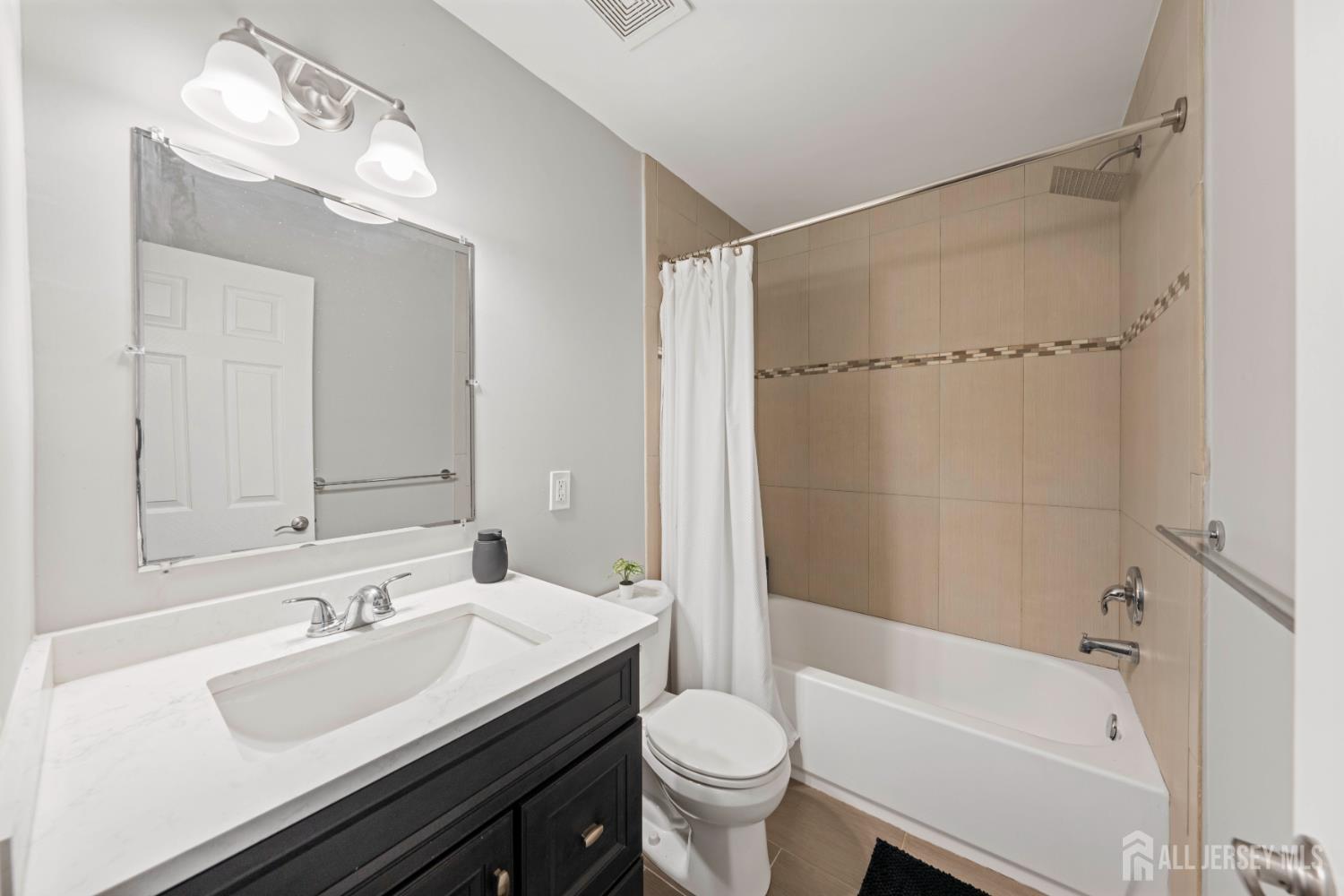 2706 Lighthouse Lane Parlin NJ 08859