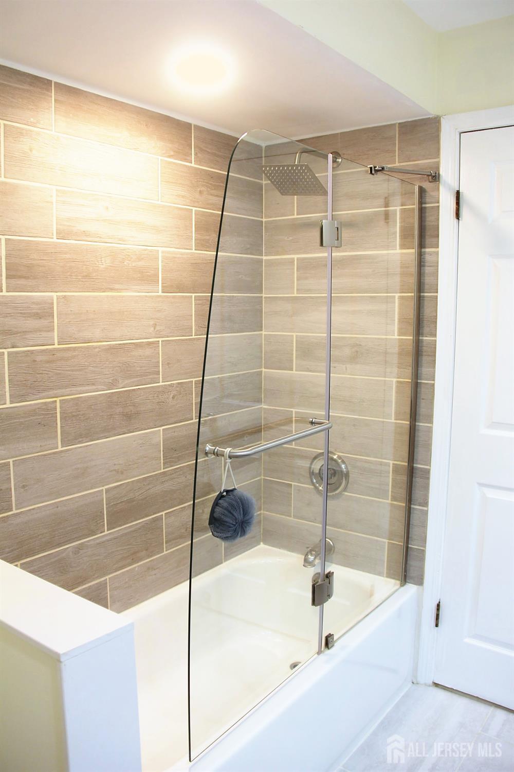 405 Chester Court Helmetta NJ 08828