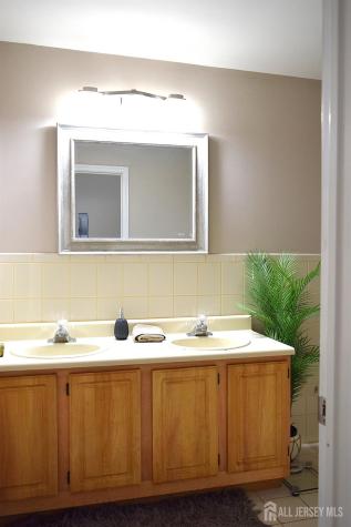 168 Vasser Drive Piscataway NJ 08854