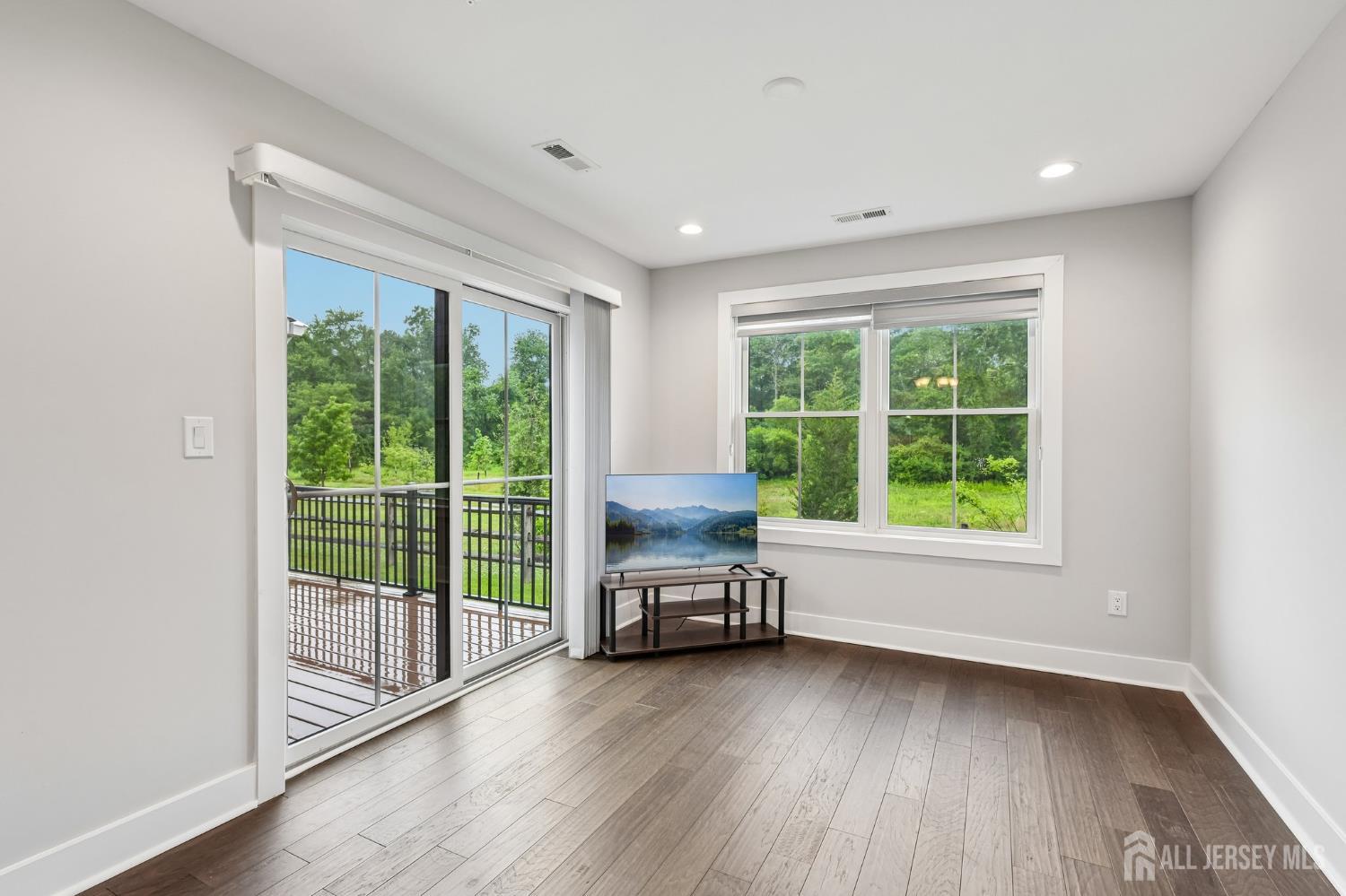 52 Riverwalk Plainsboro NJ 08536