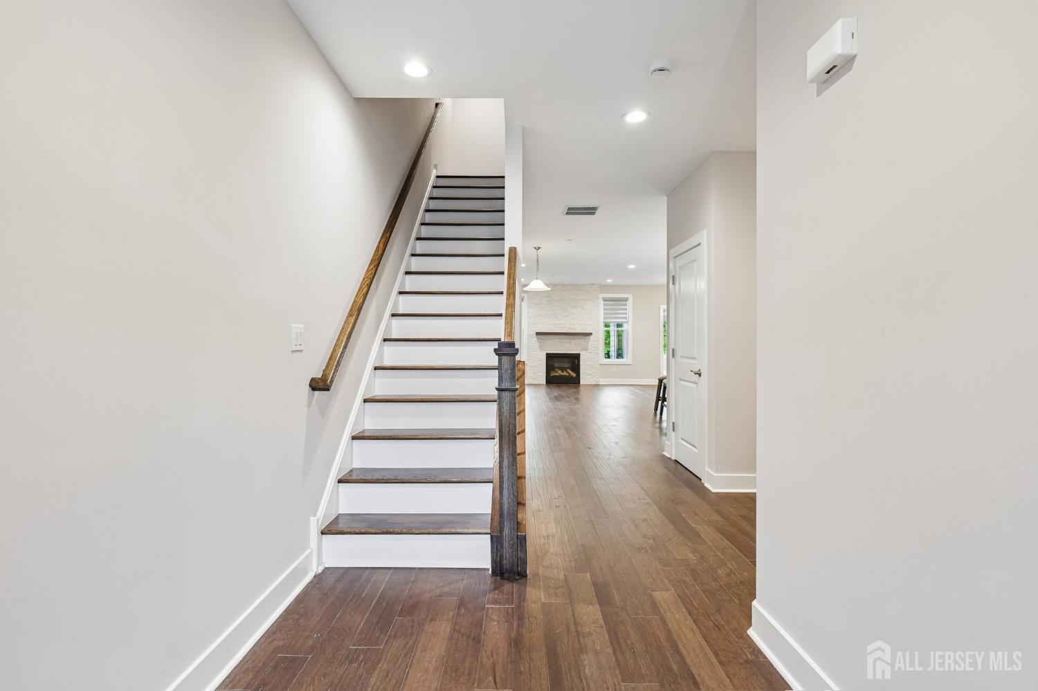 52 Riverwalk Plainsboro NJ 08536