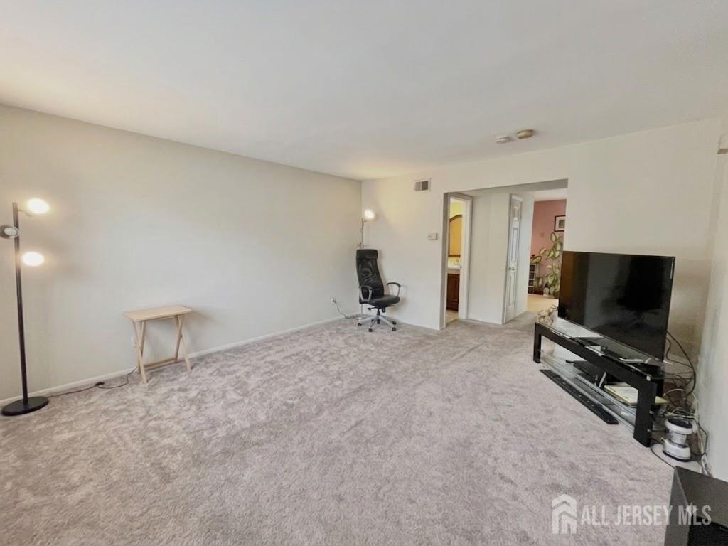 82 Cliffwood Avenue Aberdeen NJ 07721