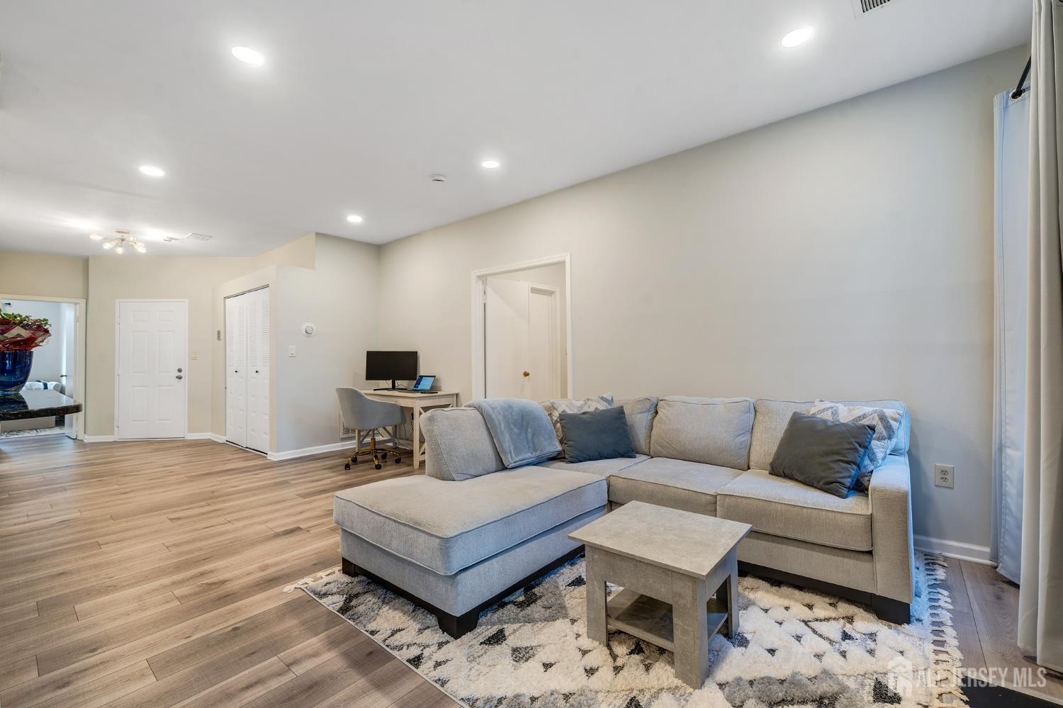 5071 Beech Court South Brunswick NJ 08852