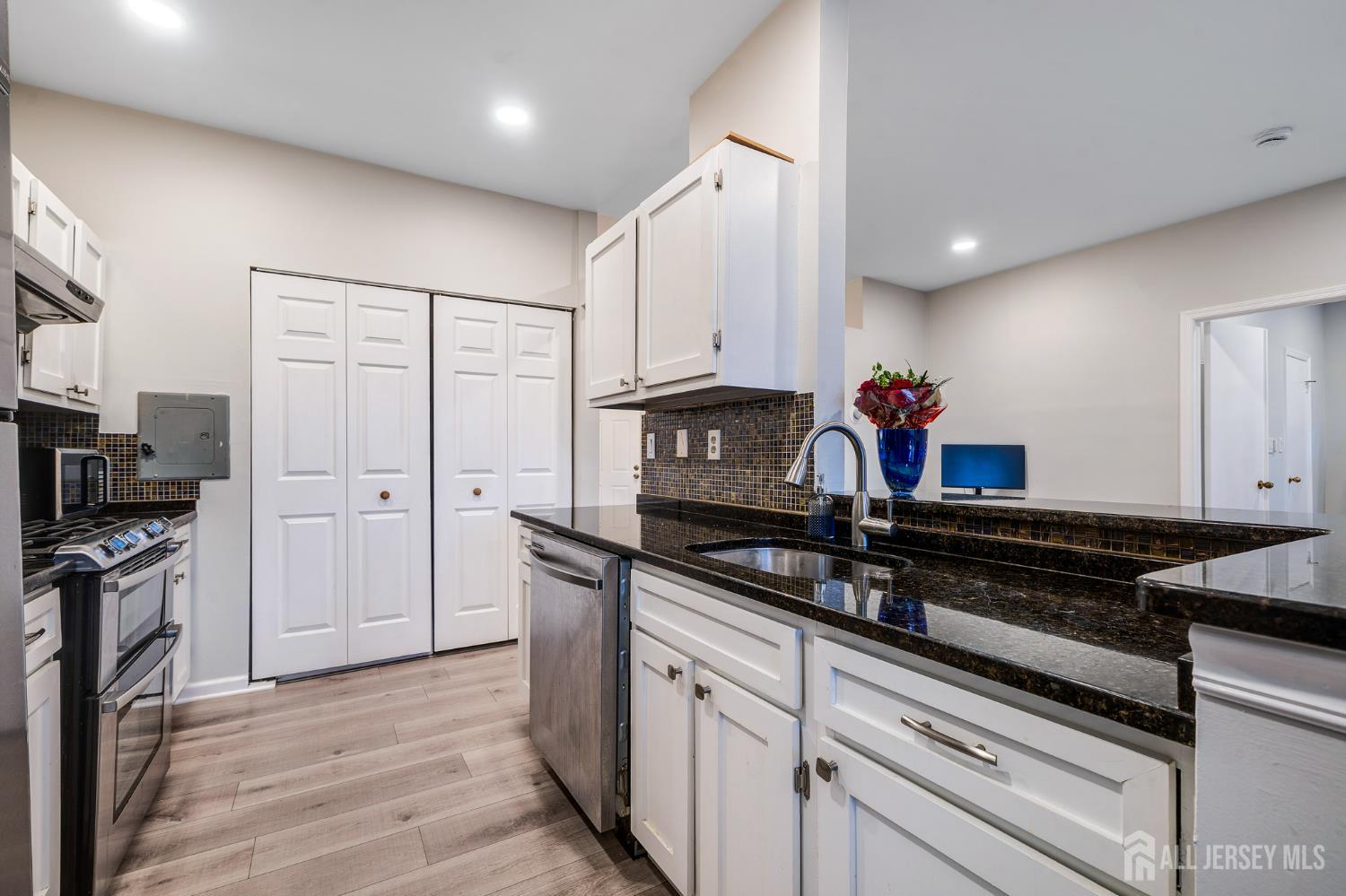 5071 Beech Court South Brunswick NJ 08852