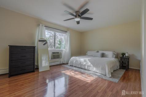 903 Cricket Lane Woodbridge Proper NJ 07095