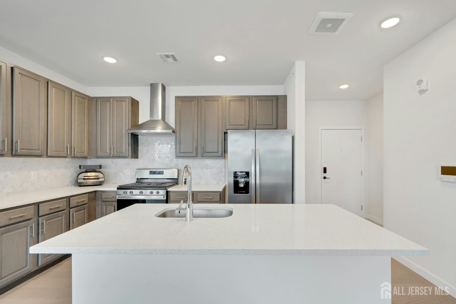 644 Lorhan Drive Piscataway NJ 08854