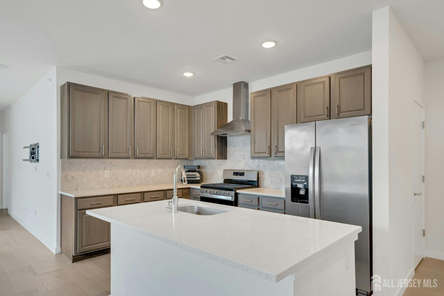 644 Lorhan Drive Piscataway NJ 08854
