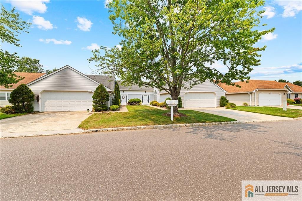 664 Azalea Plaza Monroe NJ 08831