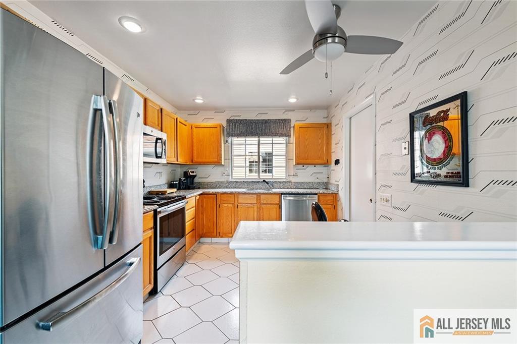 664 Azalea Plaza Monroe NJ 08831