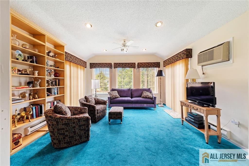 664 Azalea Plaza Monroe NJ 08831