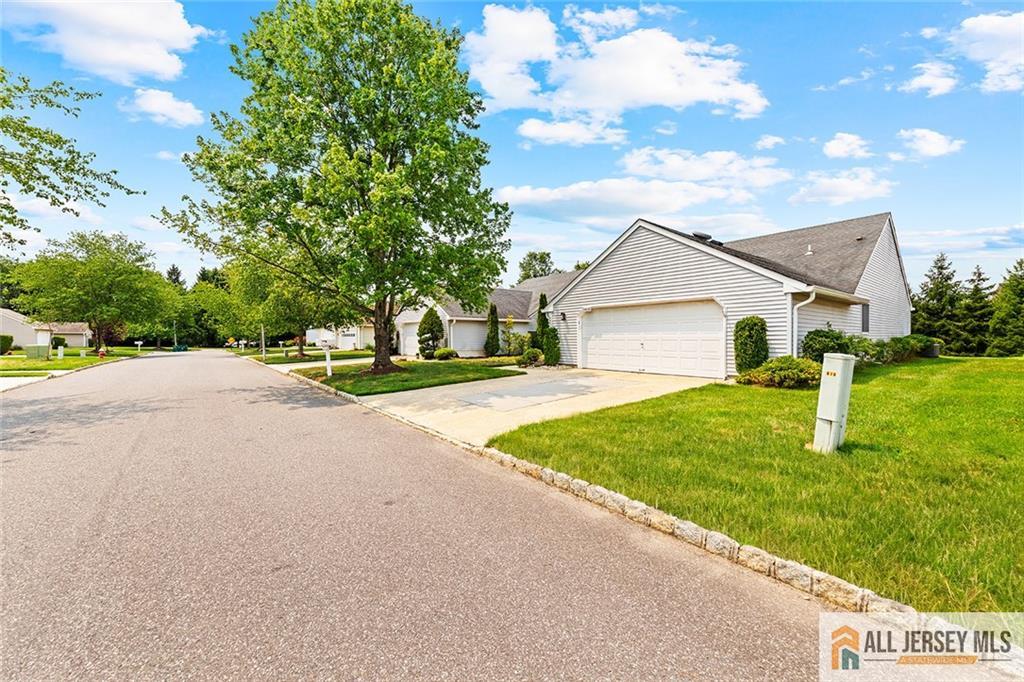 664 Azalea Plaza Monroe NJ 08831