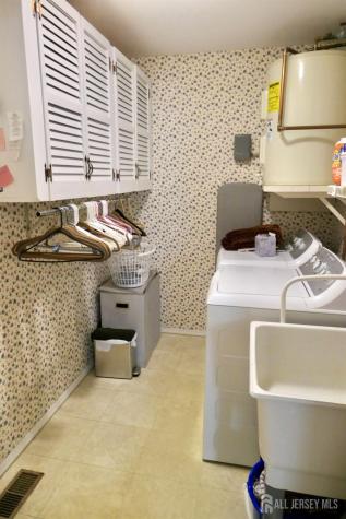 27-A John Adams Court Monroe NJ 08831
