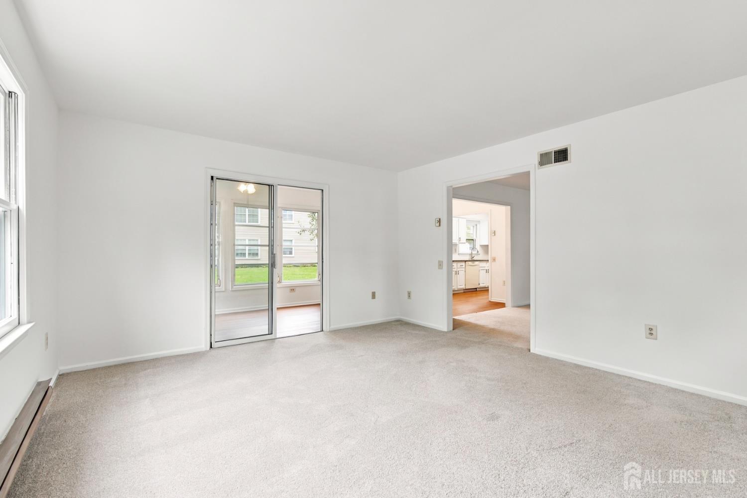 636 Yale Way Monroe NJ 08831