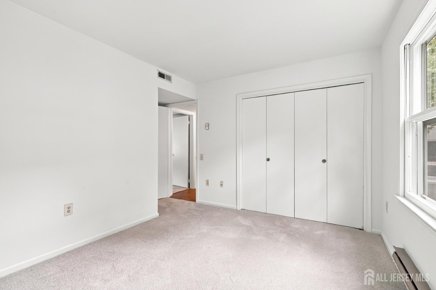 636 Yale Way Monroe NJ 08831