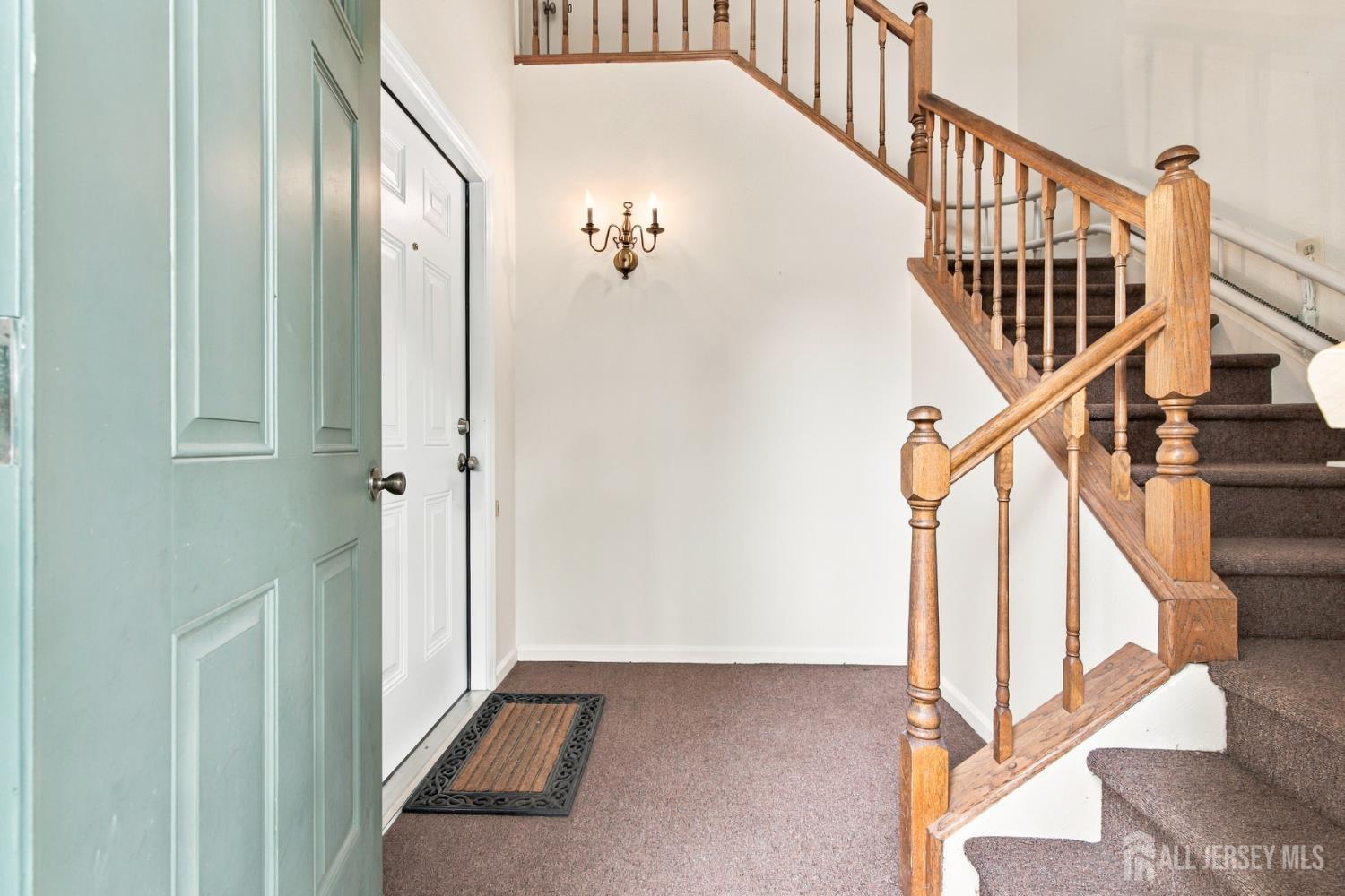 636 Yale Way Monroe NJ 08831