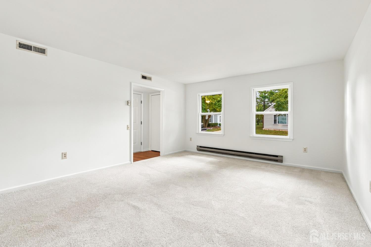 636 Yale Way Monroe NJ 08831