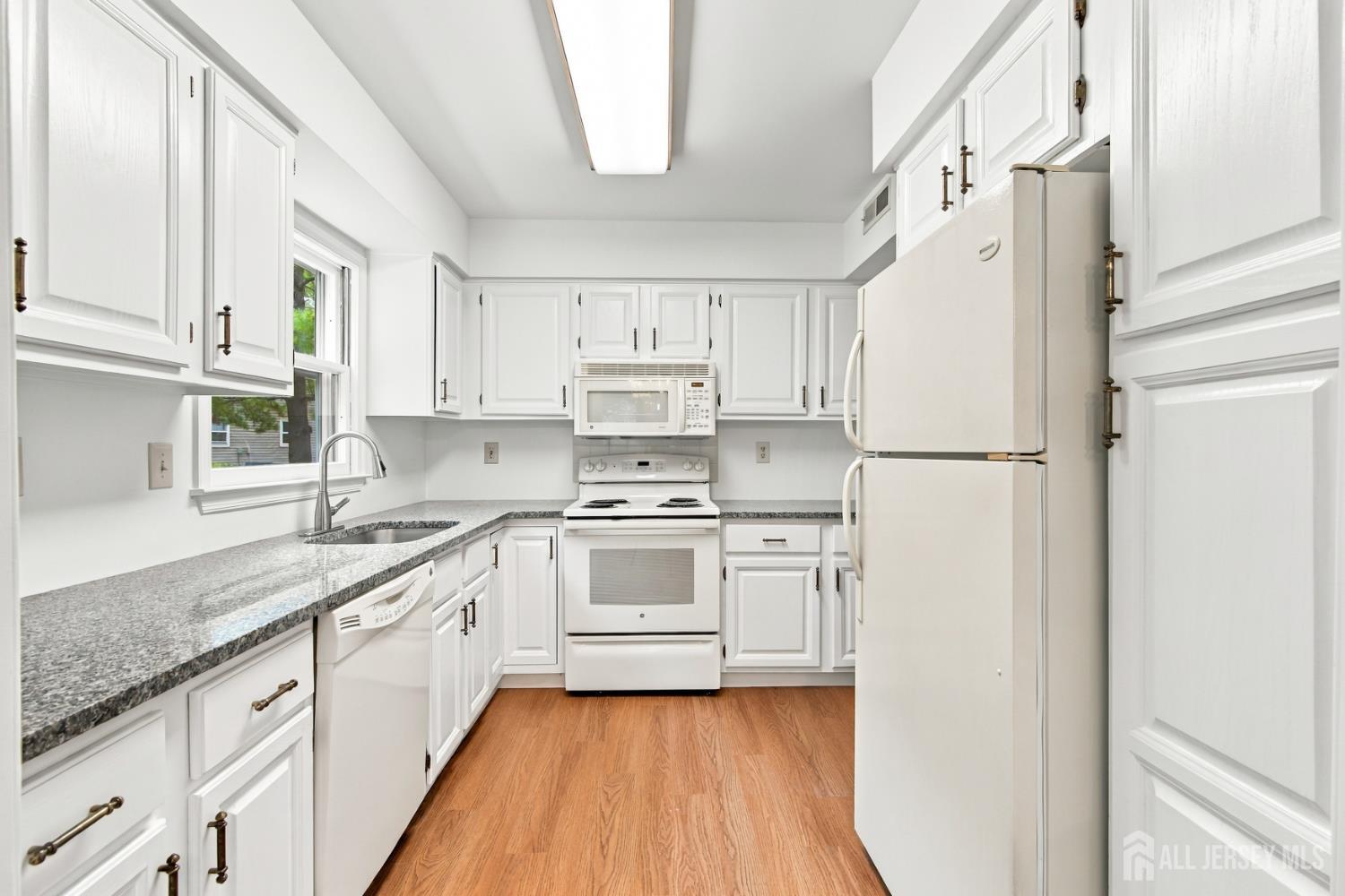 636 Yale Way Monroe NJ 08831