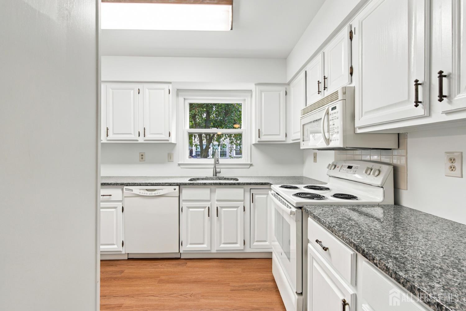 636 Yale Way Monroe NJ 08831