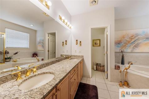 25 Missy Lane Monroe NJ 08831