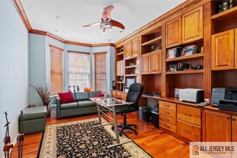 25 Missy Lane Monroe NJ 08831