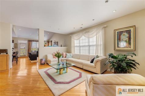 25 Missy Lane Monroe NJ 08831