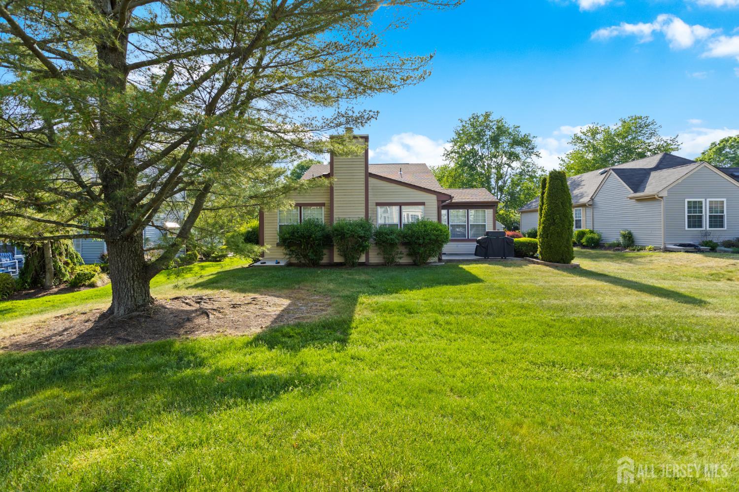 38 Canterbury Drive Monroe NJ 08831