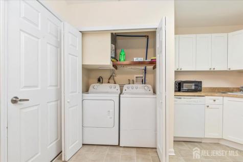 406 Genista Plaza Monroe NJ 08831