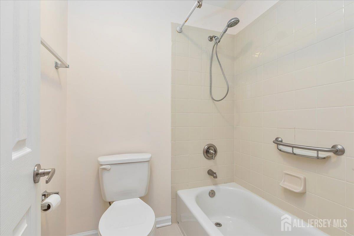 406 Genista Plaza Monroe NJ 08831