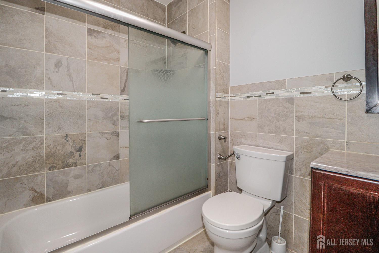 312 Edison Glen Terrace Edison NJ 08837