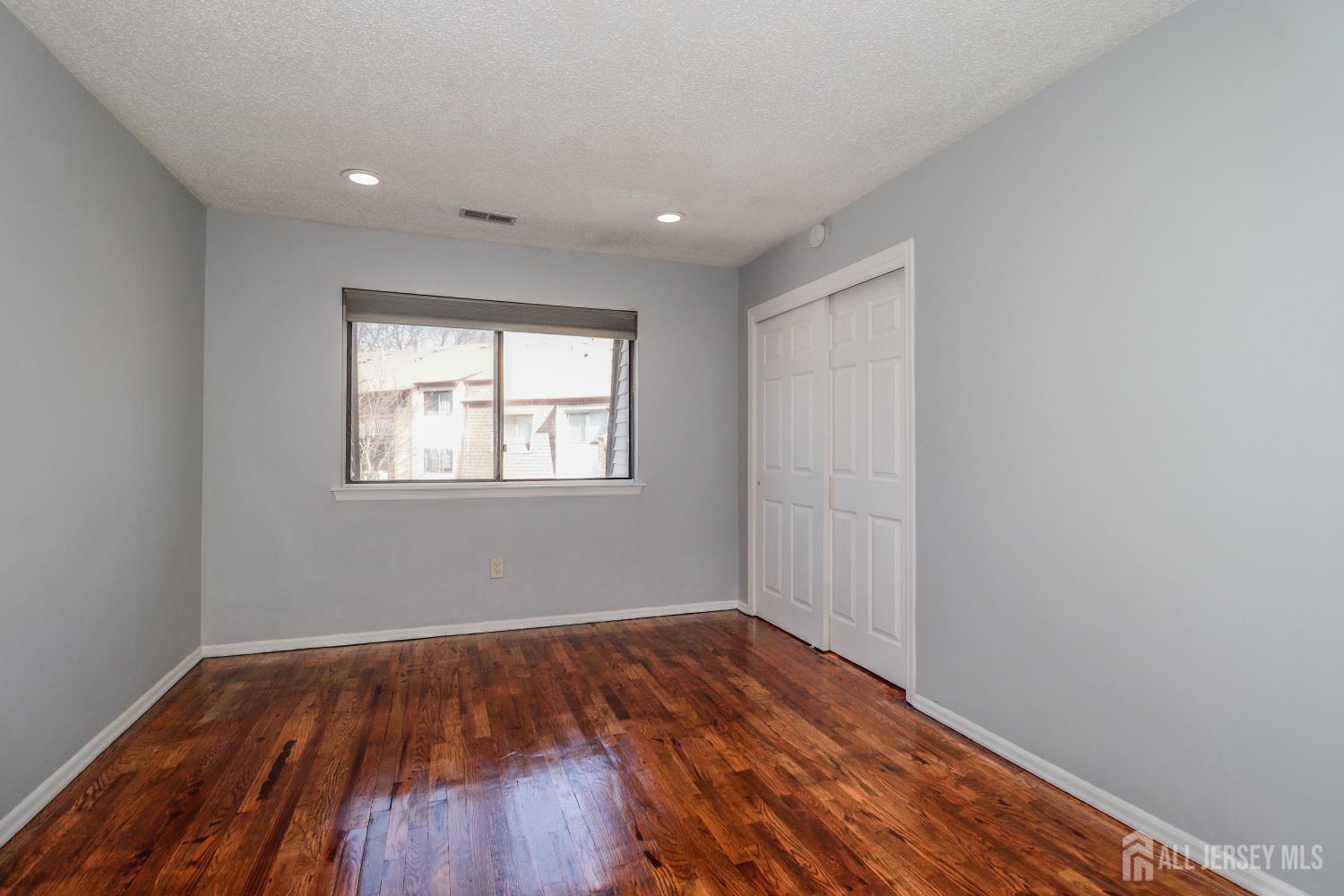 312 Edison Glen Terrace Edison NJ 08837
