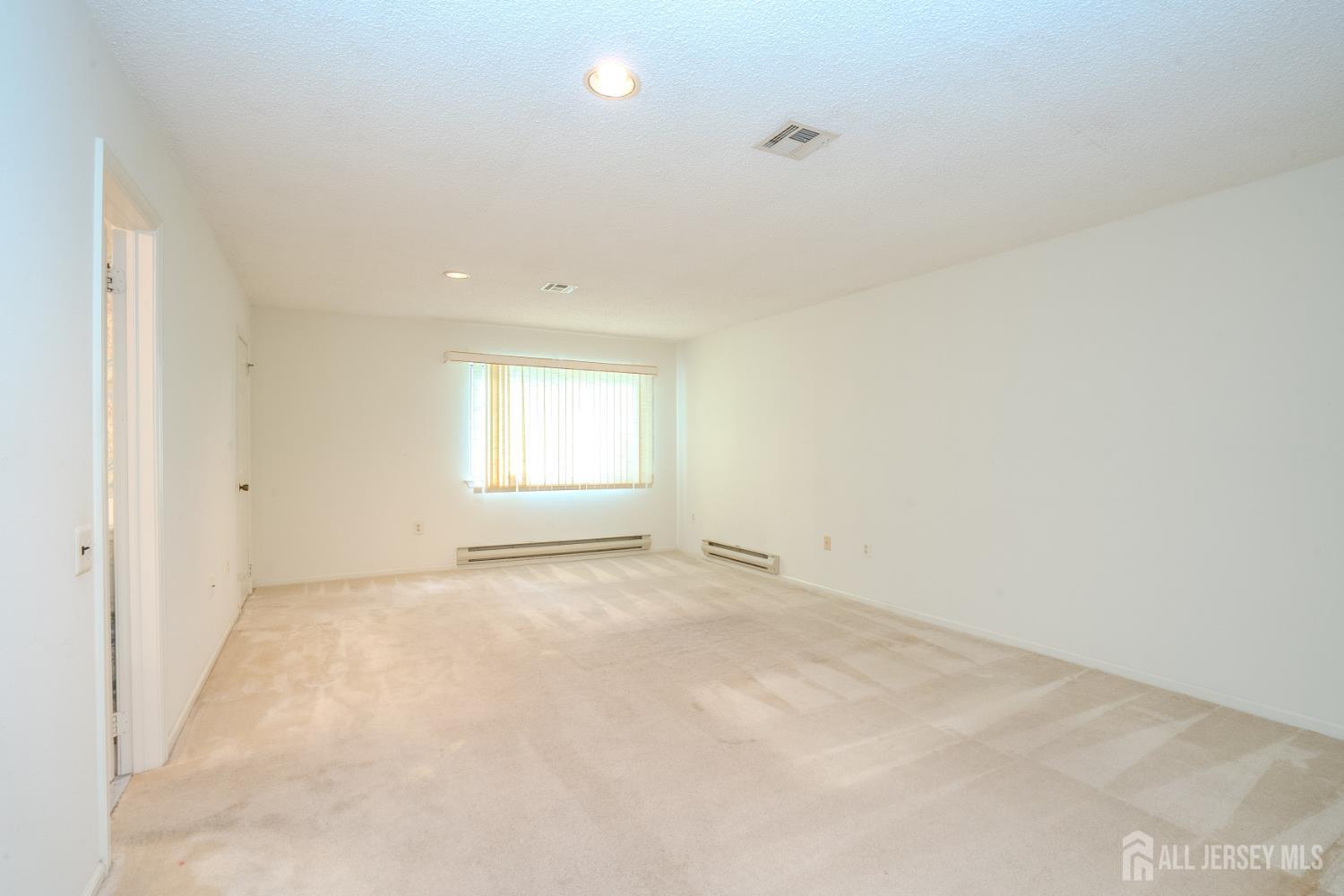 644 Nutley Drive Monroe NJ 08832