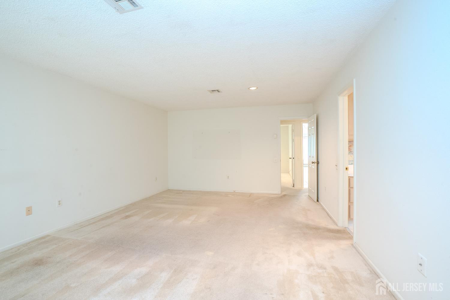644 Nutley Drive Monroe NJ 08832