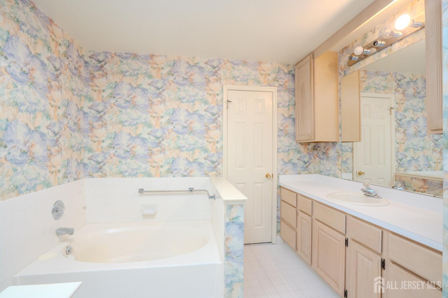 644 Nutley Drive Monroe NJ 08832