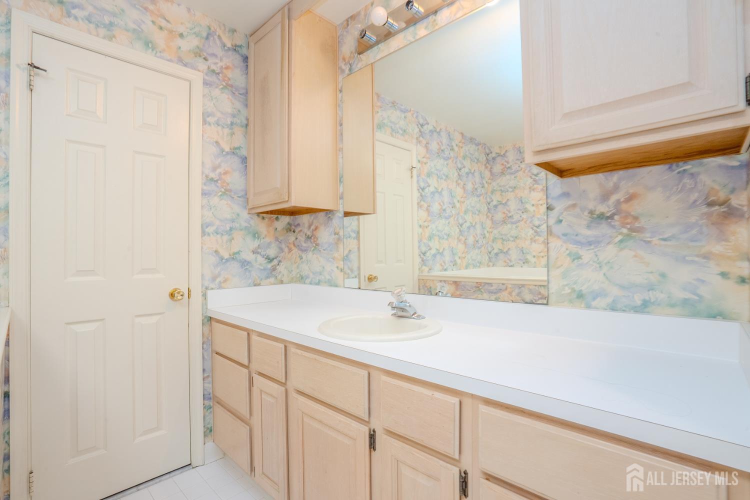 644 Nutley Drive Monroe NJ 08832
