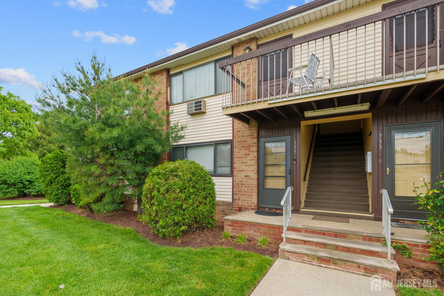 735 Cricket Lane Woodbridge Proper NJ 07095