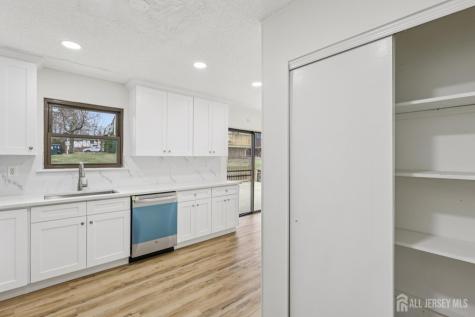 21 Wellington Court Sayreville NJ 08872