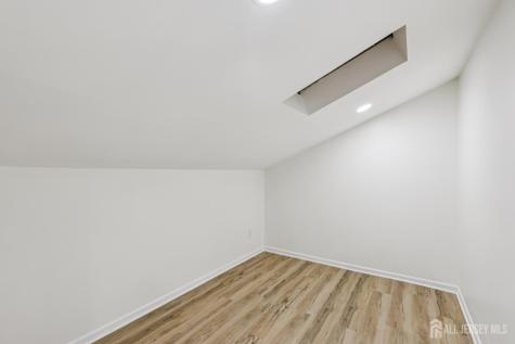 21 Wellington Court Sayreville NJ 08872
