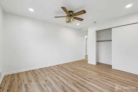 21 Wellington Court Sayreville NJ 08872