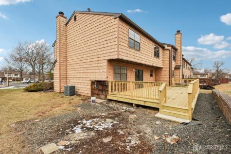 21 Wellington Court Sayreville NJ 08872