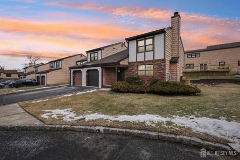 21 Wellington Court Sayreville NJ 08872