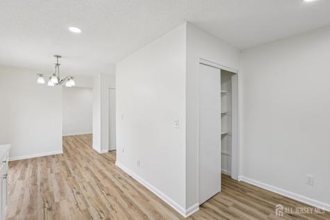 21 Wellington Court Sayreville NJ 08872