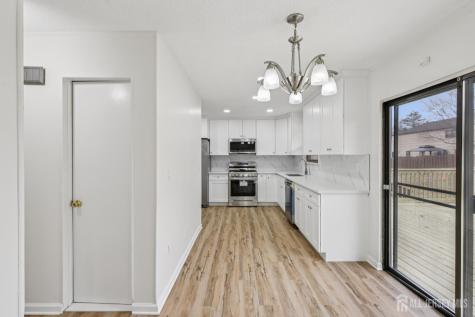 21 Wellington Court Sayreville NJ 08872