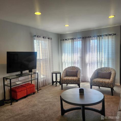 3 Twin River Drive Hightstown NJ 08520