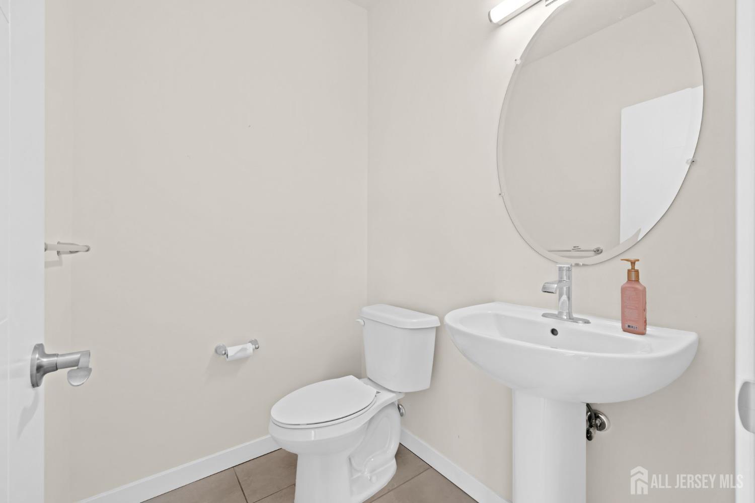 644 Lorhan Drive Piscataway NJ 08854