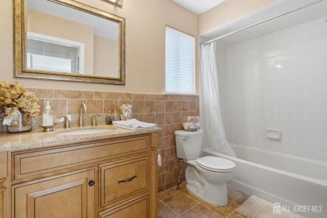 38 Carriage Place Edison NJ 08820