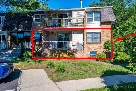 812 Sharon Garden Court Woodbridge Proper NJ 07095