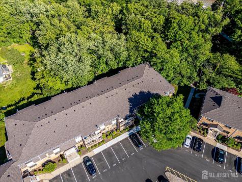 812 Sharon Garden Court Woodbridge Proper NJ 07095