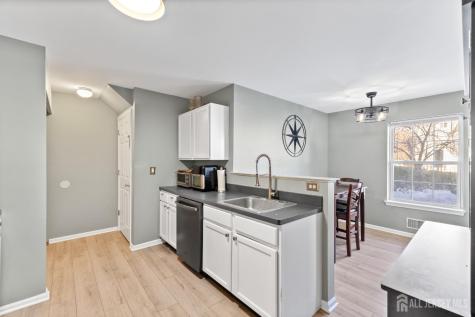 2503 Ridgeview Court Parlin NJ 08859