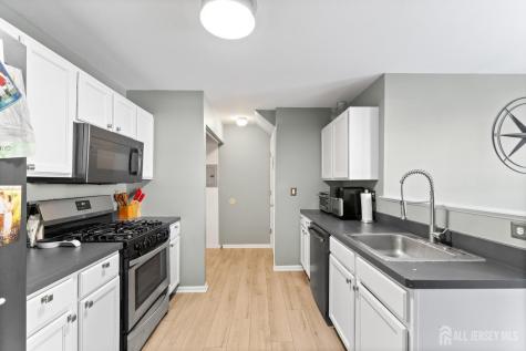 2503 Ridgeview Court Parlin NJ 08859